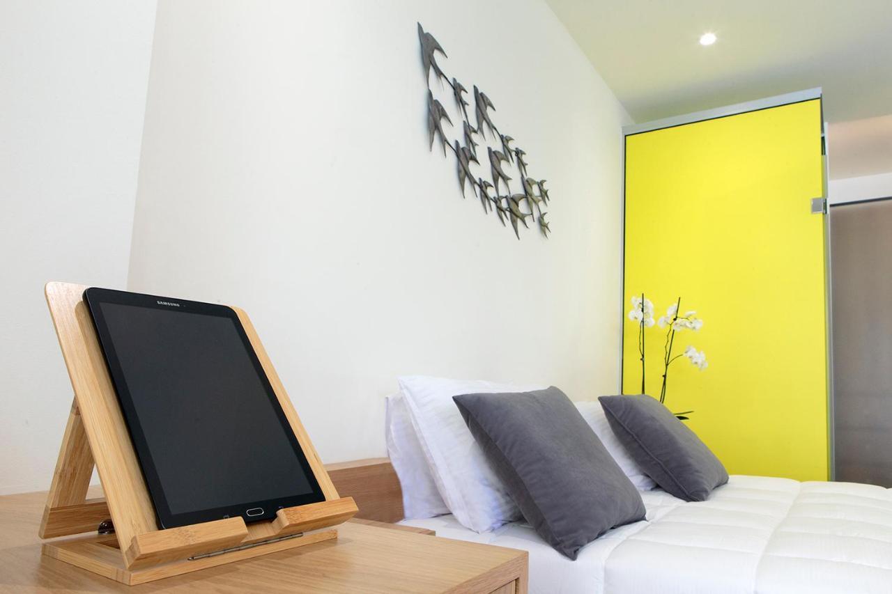 Lilium Luxury Suites Agia Marina Extérieur photo