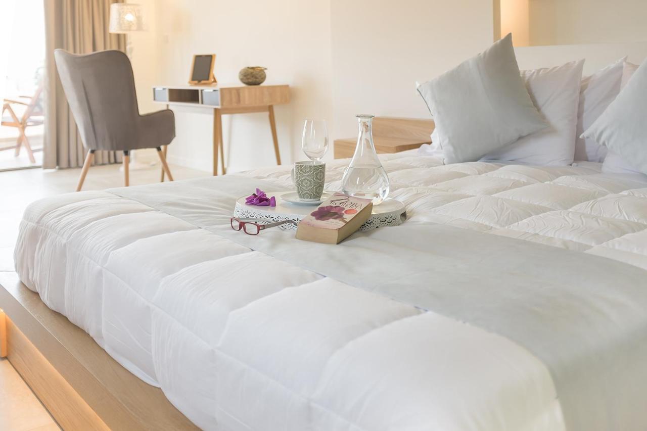 Lilium Luxury Suites Agia Marina Extérieur photo