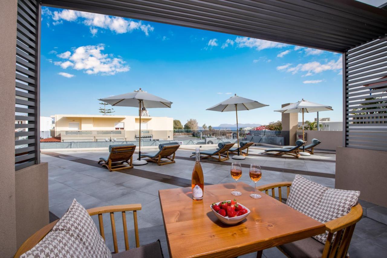 Lilium Luxury Suites Agia Marina Extérieur photo