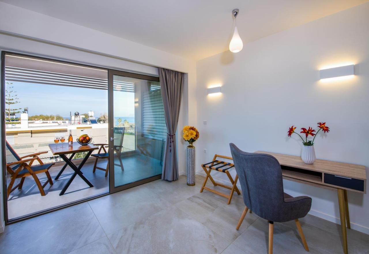 Lilium Luxury Suites Agia Marina Extérieur photo