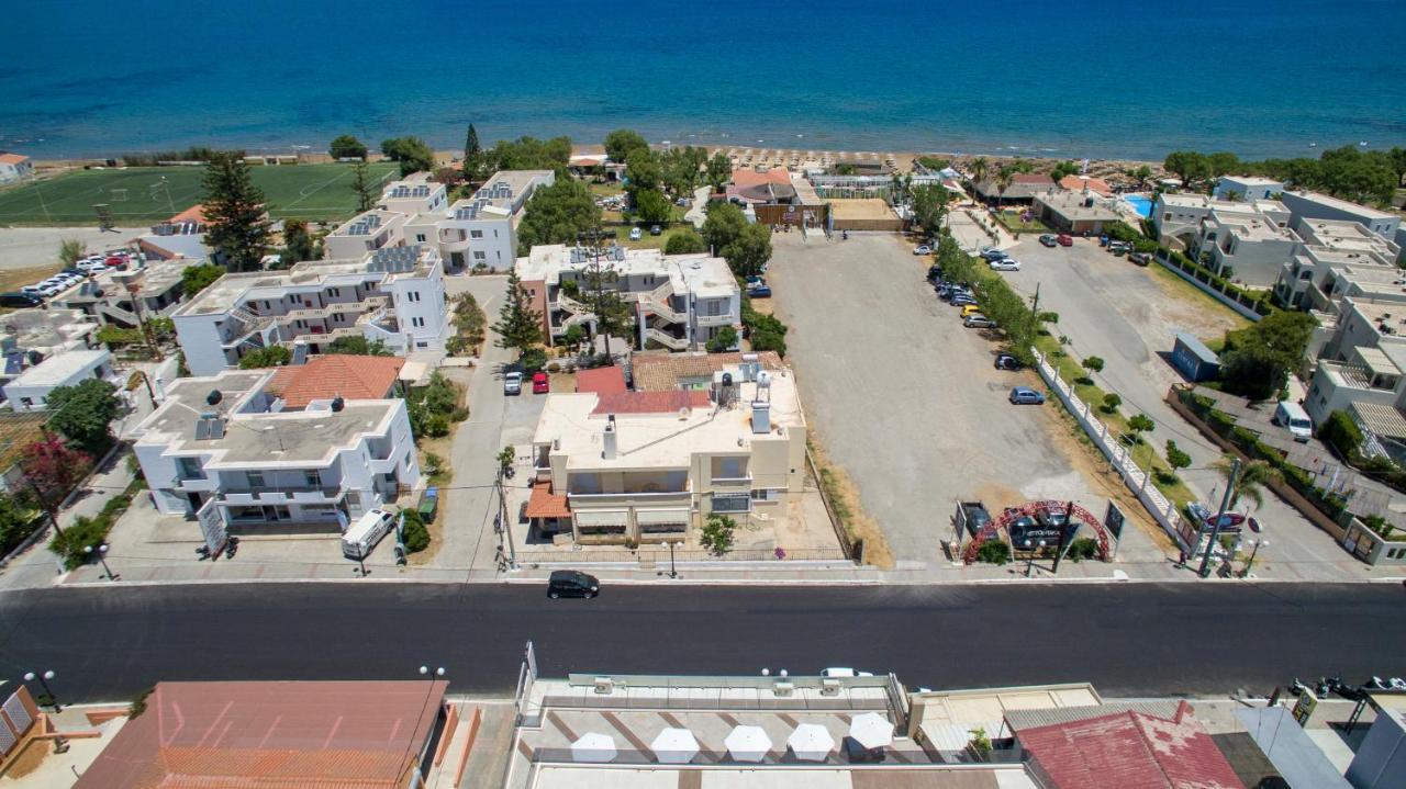 Lilium Luxury Suites Agia Marina Extérieur photo